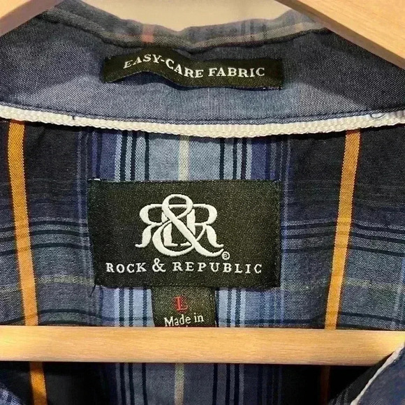 Rock & Republic size large button down blue plaid short sleeve - Picture 4 of 7